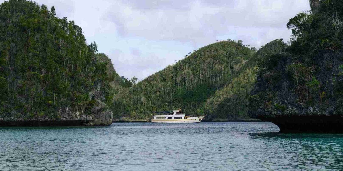 Kreuzfahrt Raja Ampat – KomodoLuxury