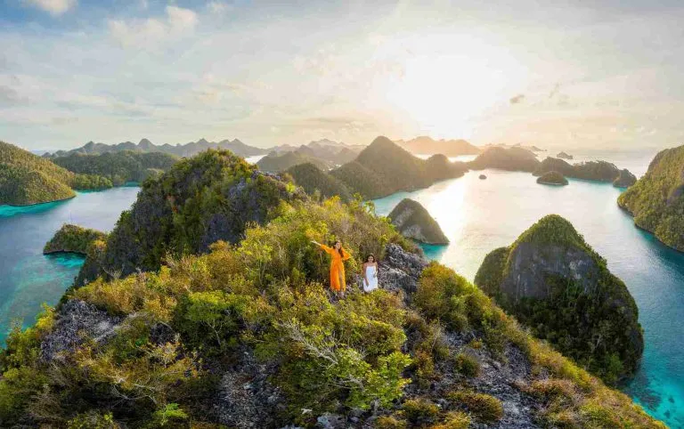 Verfügbares Bild - Ecotourist Raja Ampat - KomodoLuxury