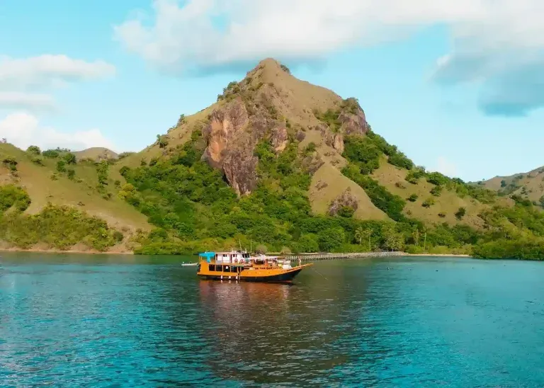 Titelbild: Von Russland zur Insel Komodo – KomodoLuxury