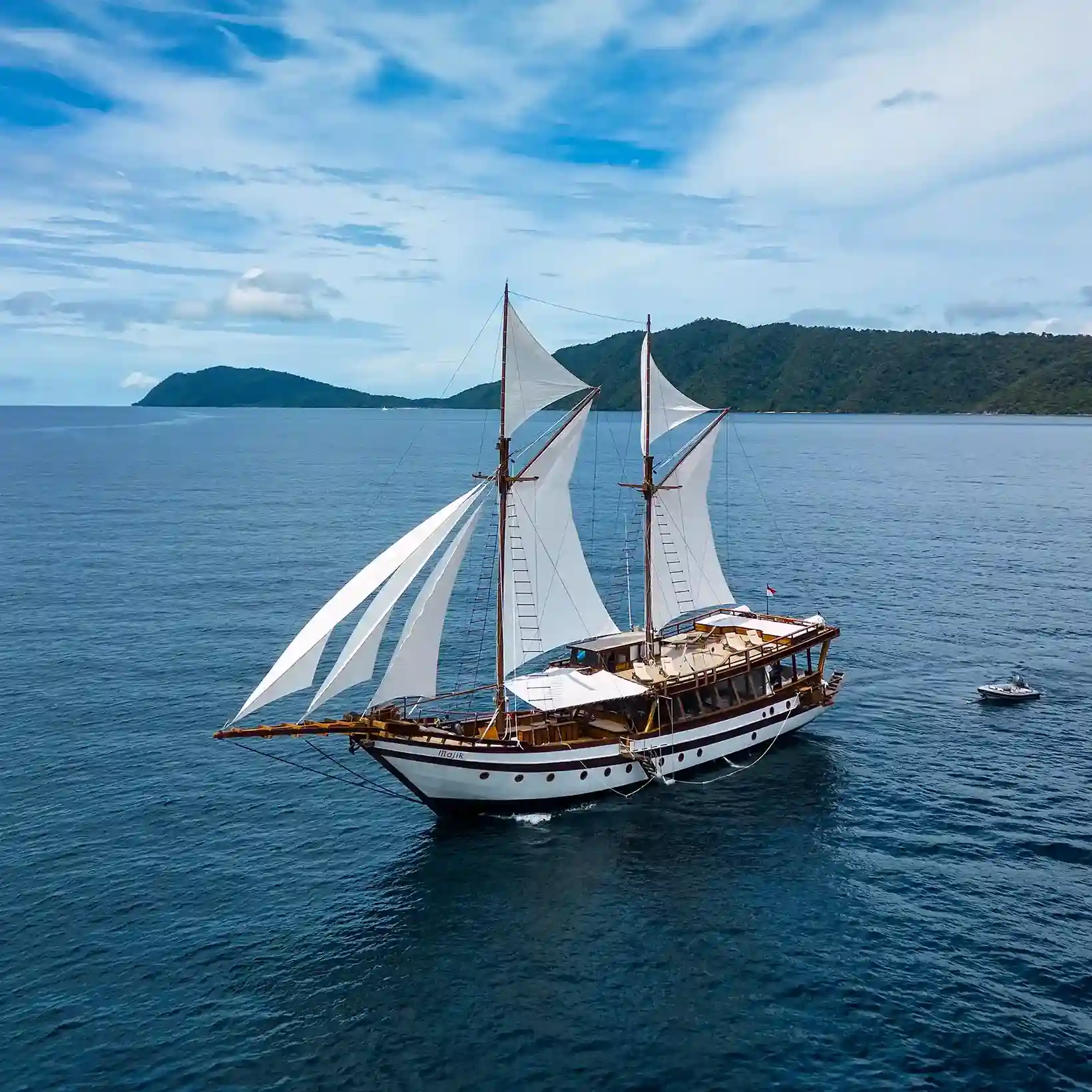 Majik Cruise