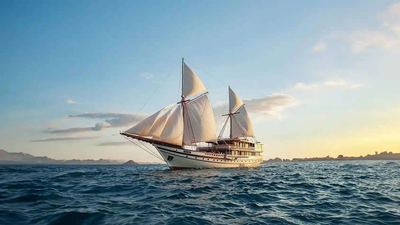 Luxury Phinisi for Large Groups | Komodo Yacht Charter