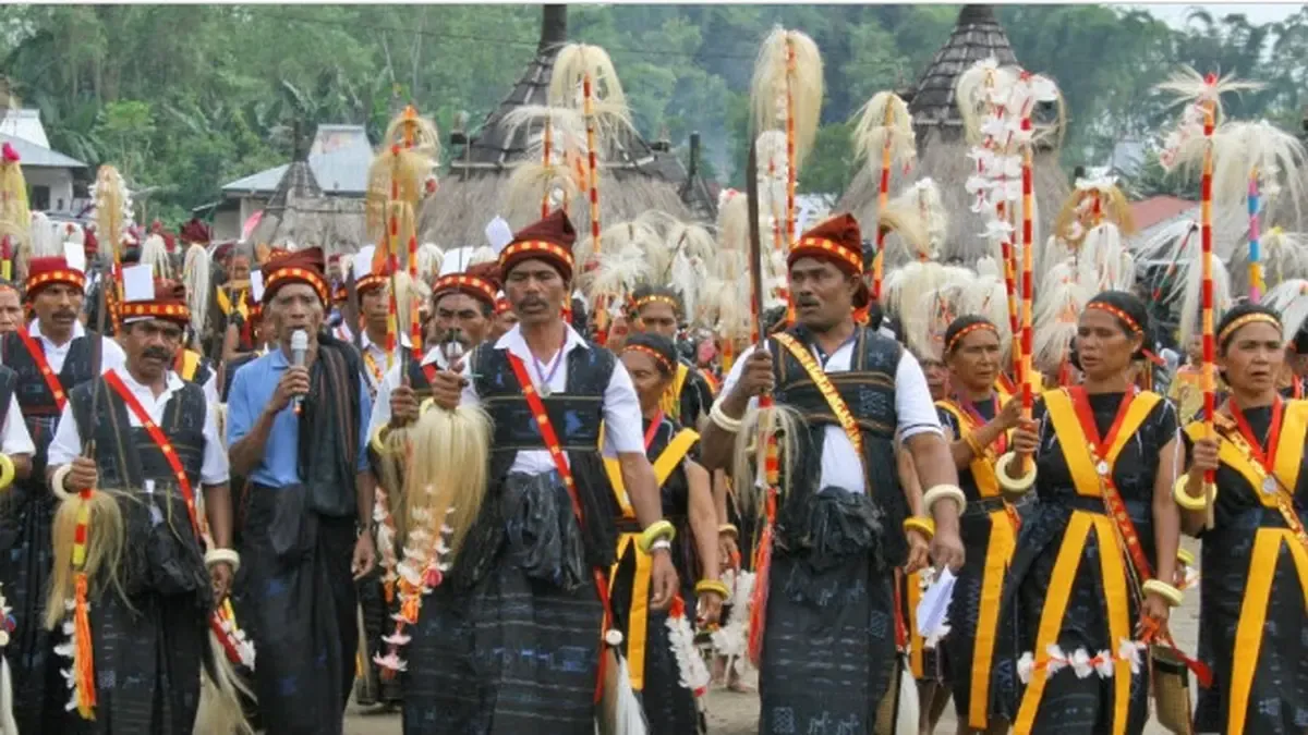 Cultural Tours Labuan Bajo | Manggarai Village | Komodo Luxury