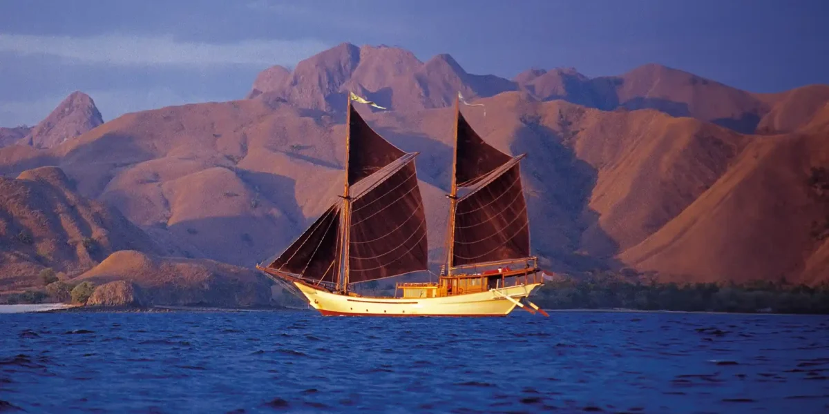 Silolona Kreuzfahrt Phinisi Charter von Komodo Luxury