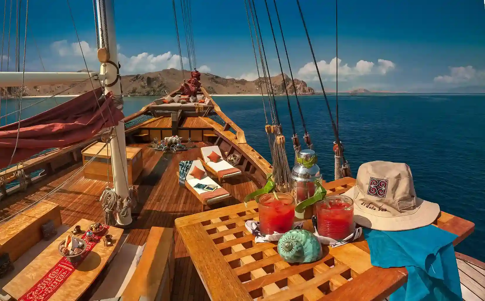 Si Datu Bua Cruise Phinisi - KomodoLuxury