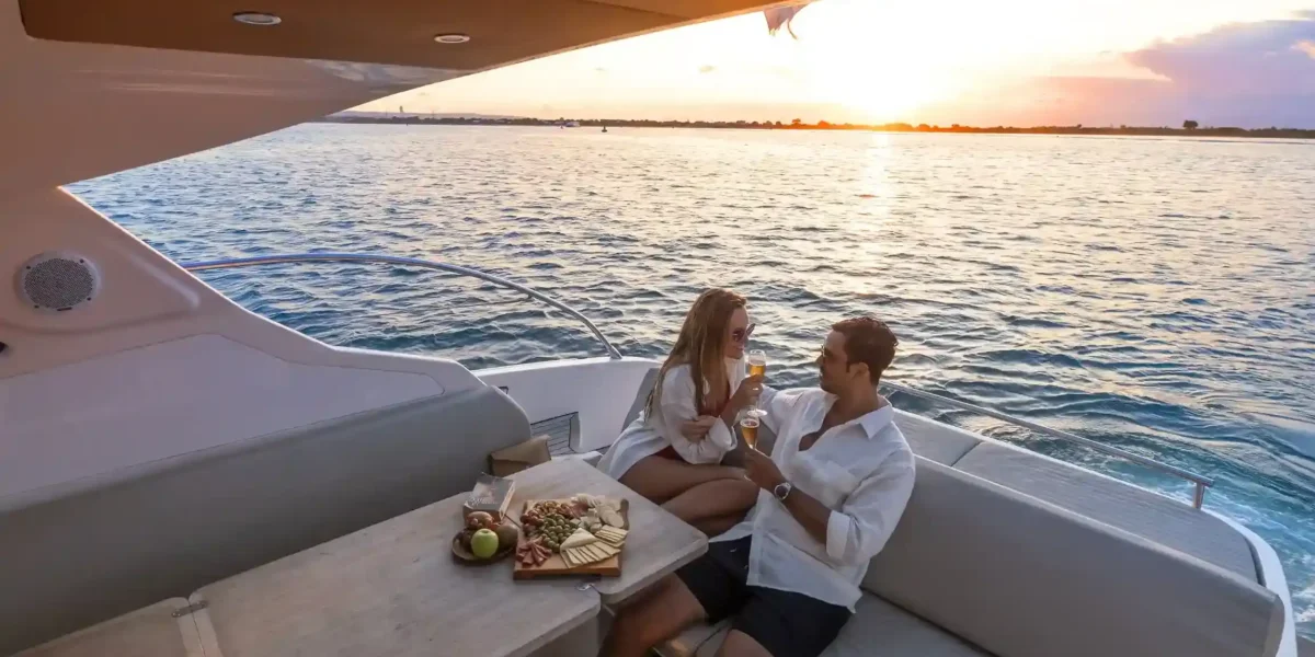 Luxuriöser Bootsausflug Bali erstklassig | Komodo Luxury