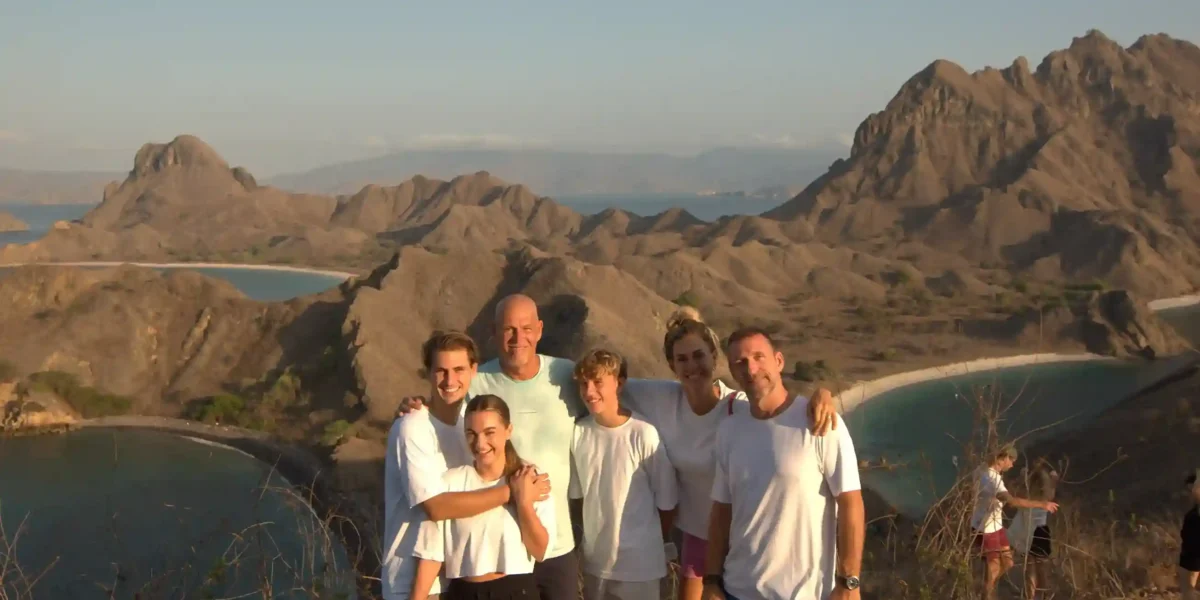 Besuchen Sie die Insel Komodo mit der Familie | Komodo Luxury