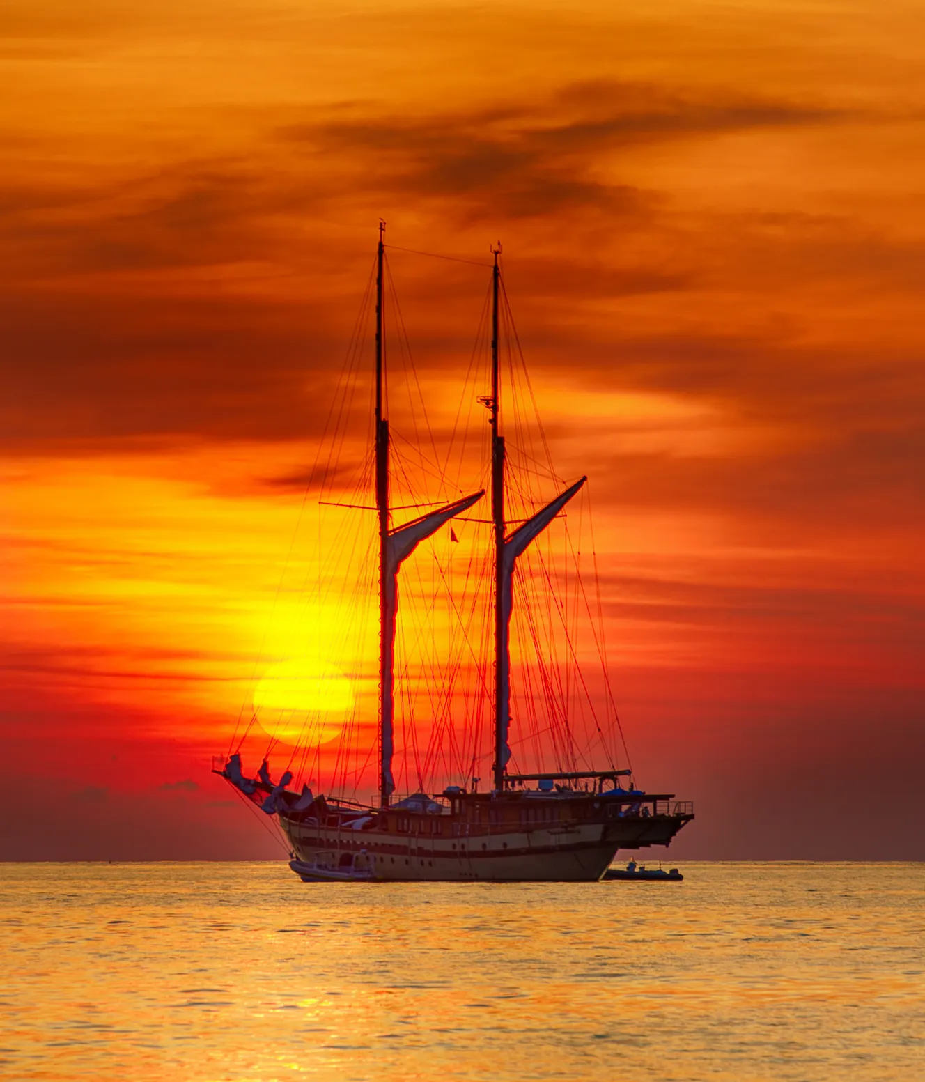 What to Expect on a Luxury Indonesia Cruise
