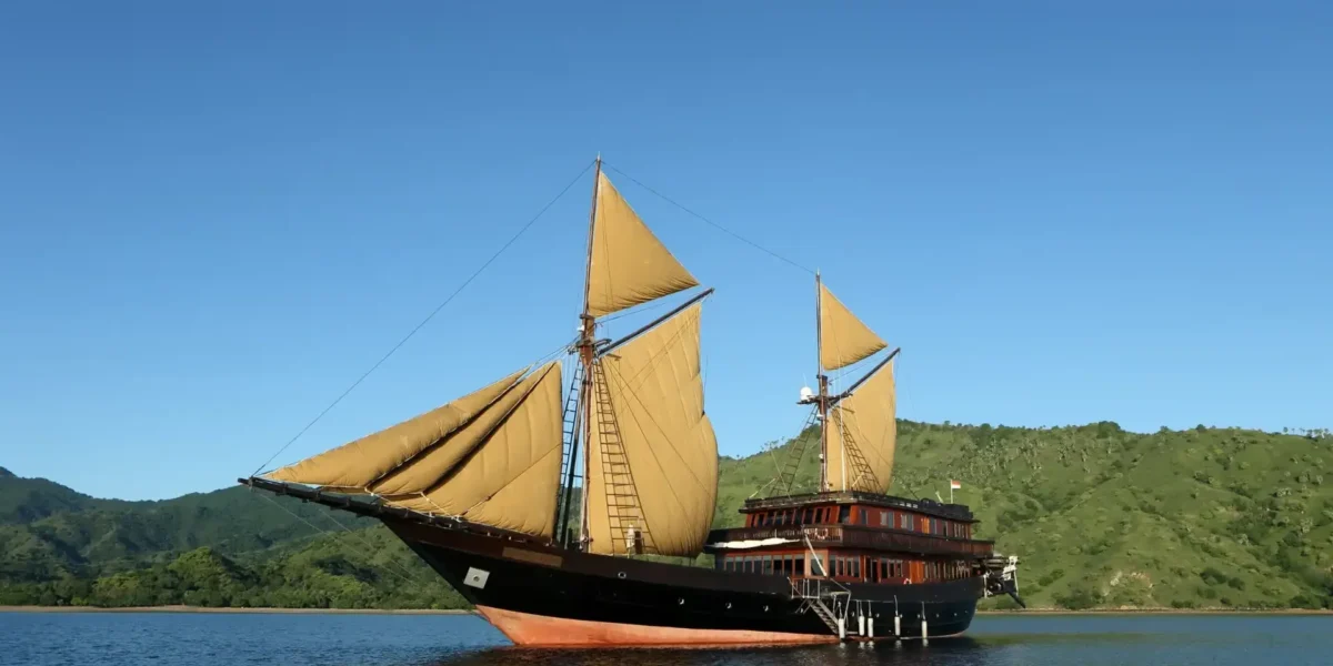 Alila Purnama Kreuzfahrt Phinisi Tauchkreuzfahrt Komodo Luxury