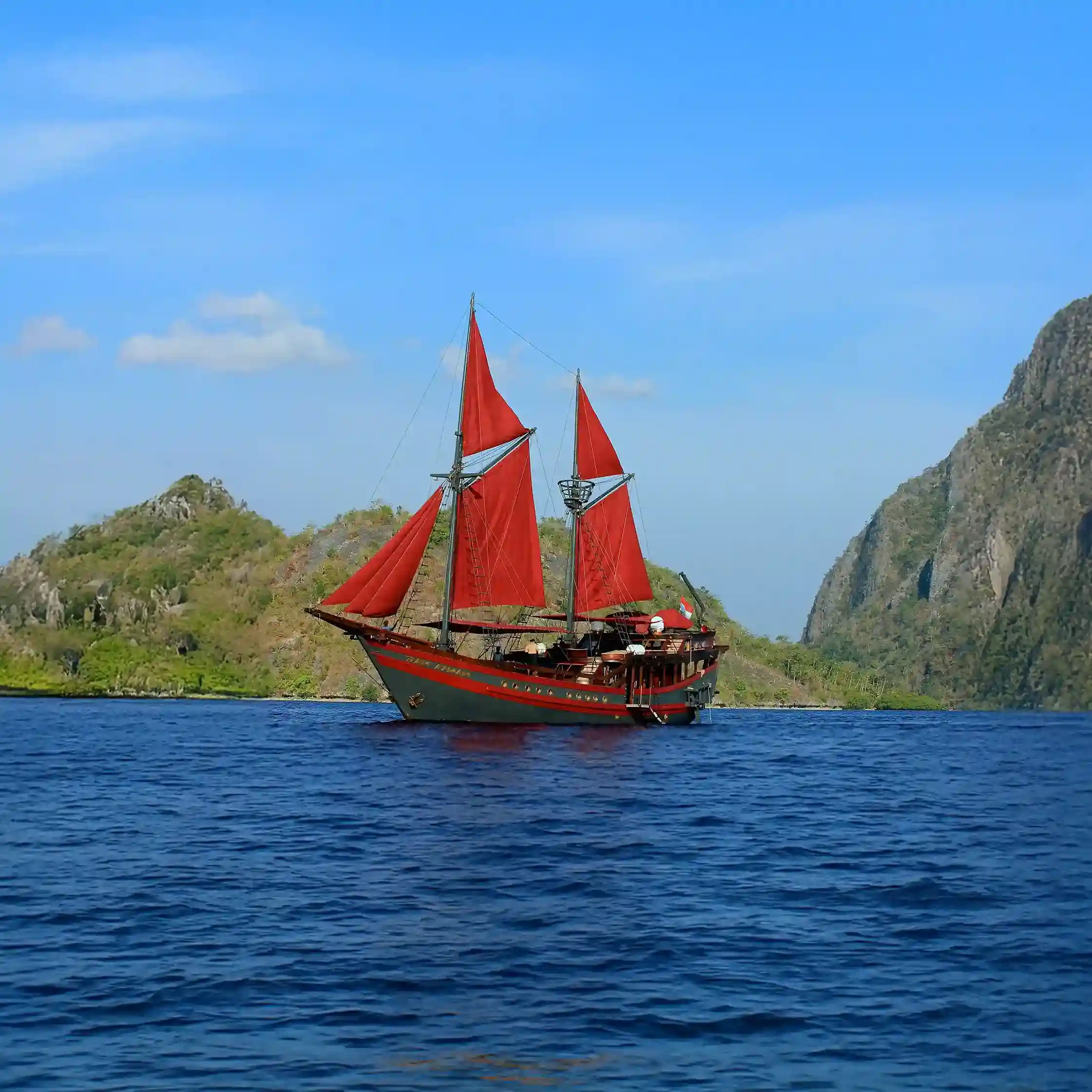 Private Yacht Charter Komodo Worth the Investment
