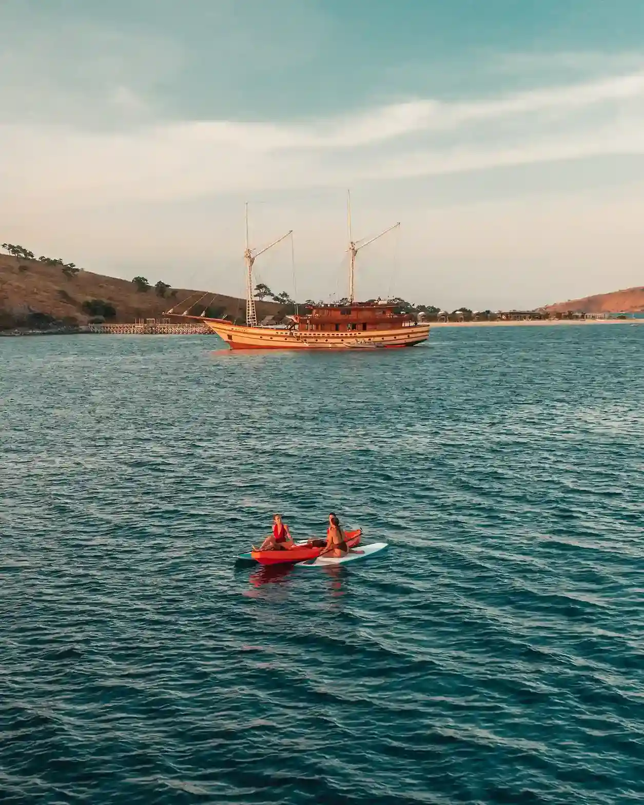Aktiviteter og fasiliteter for yachtcharter | Komodo Luxury