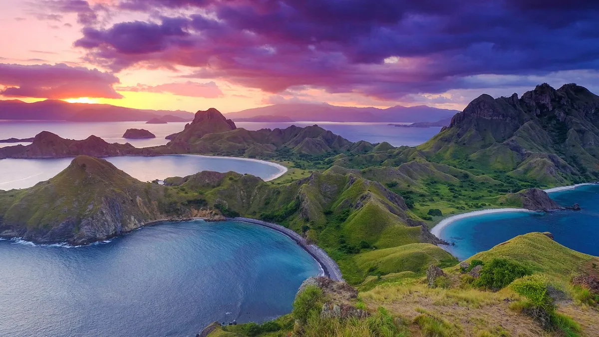 Sonnenuntergang  Padar | Komodo Luxury
