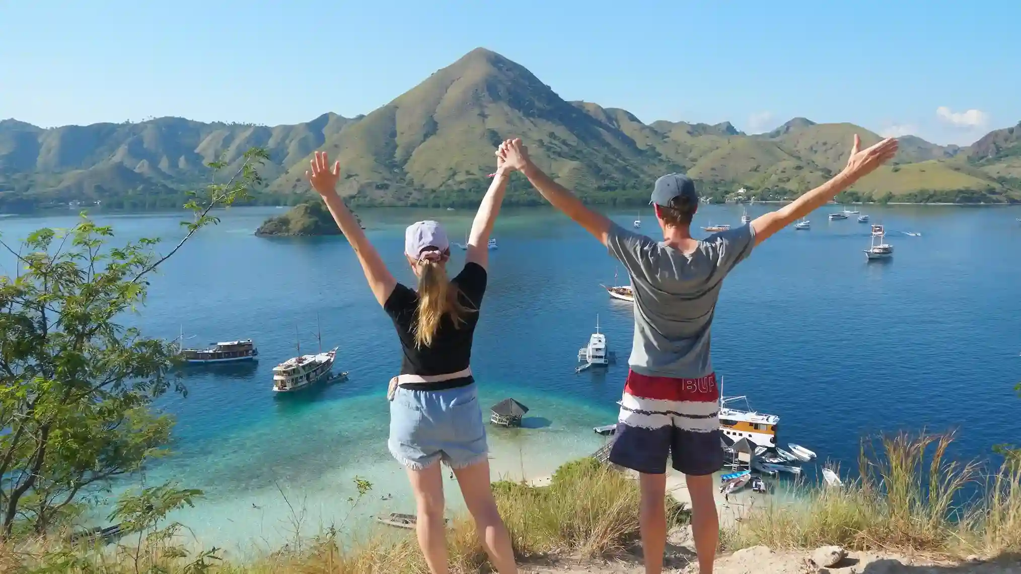 Actividad de senderismo | Isla Kelor | Komodo Luxury