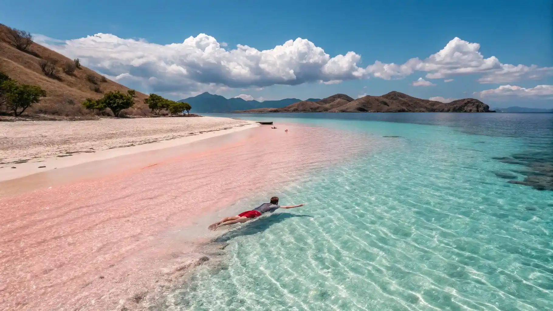 Tipps für sicheres Schwimmen am Pink Beach | Komodo Luxury