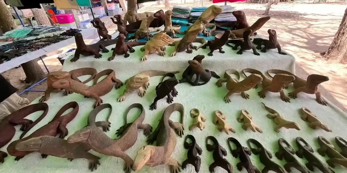 Komodo-Statue | Komodo Luxury