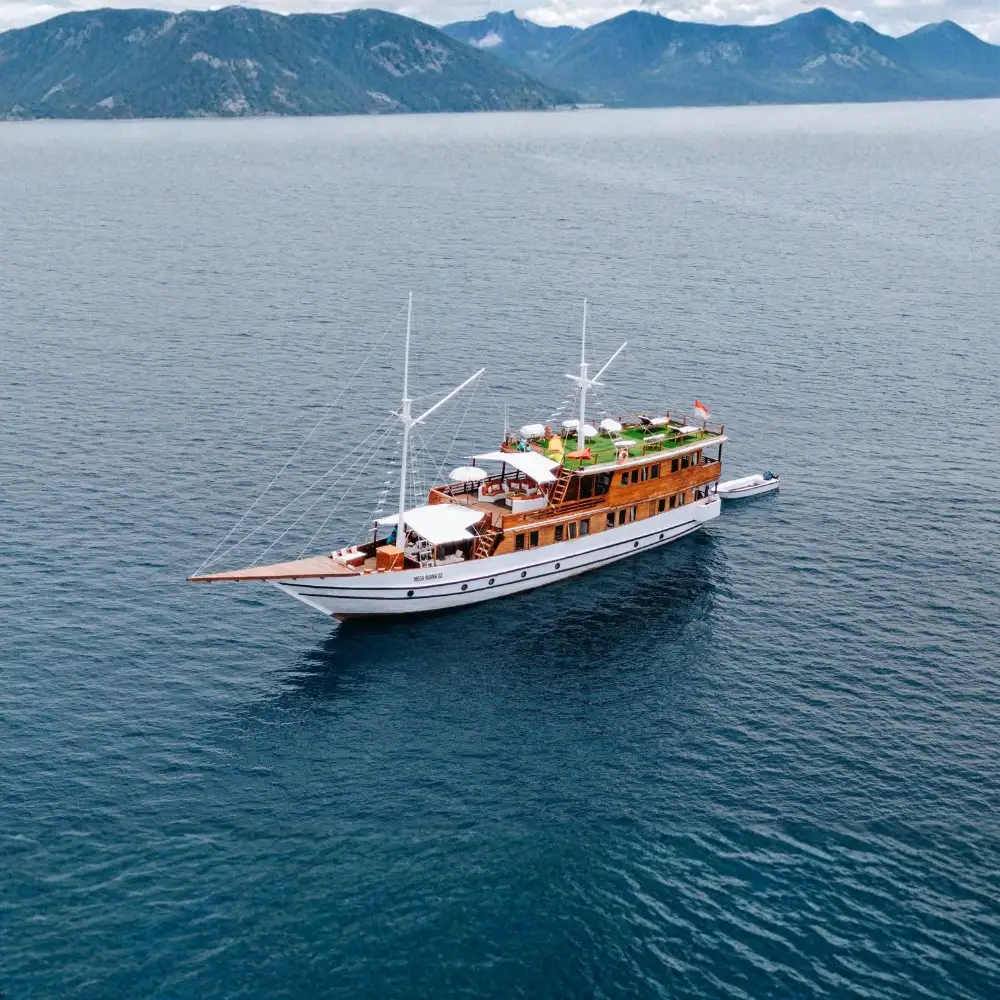 Magika Liveaboard