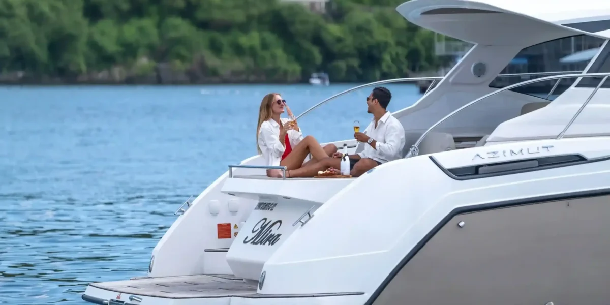 Mira Azimut | Yachtkreuzfahrt Kreuzfahrt Komodo Luxury