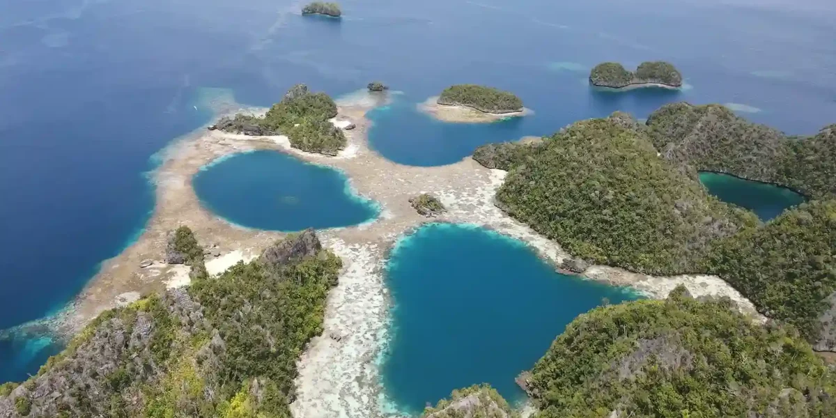 Misool in Raja Ampat | Komodo Luxury