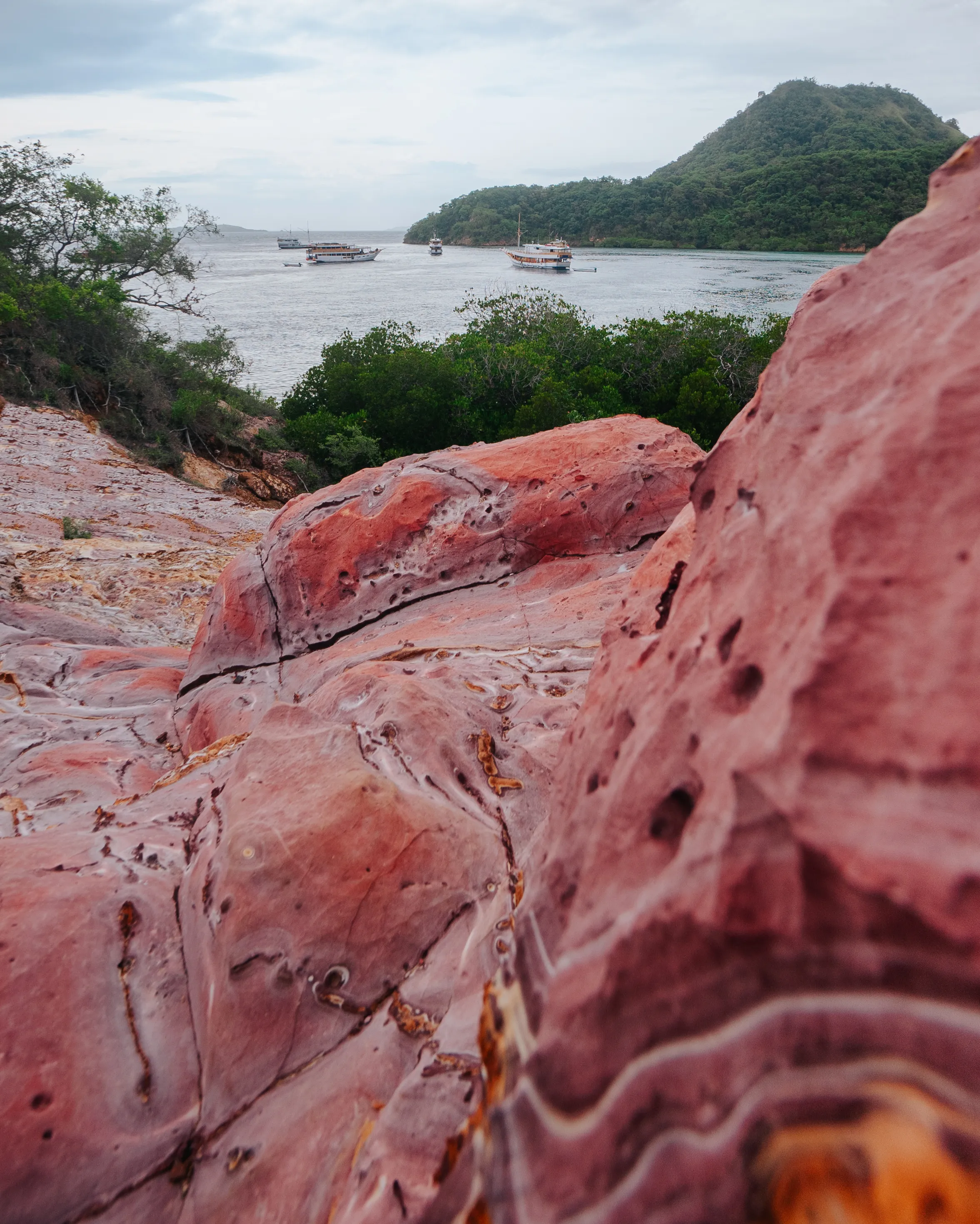 Strawberry Rock | Tour en Helicóptero Komodo Luxury
