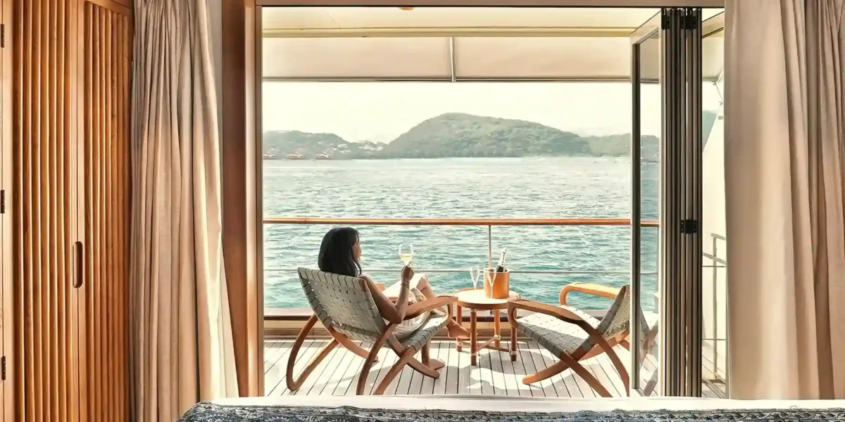 Luxury Yacht Charter | Komodo Luxury | Komodo Luxury