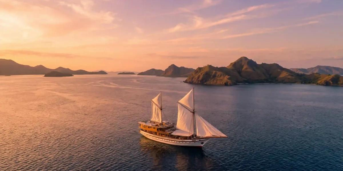 Segeln auf der Insel Komodo mit Komodo Luxury | Ihr Luxuspartner
